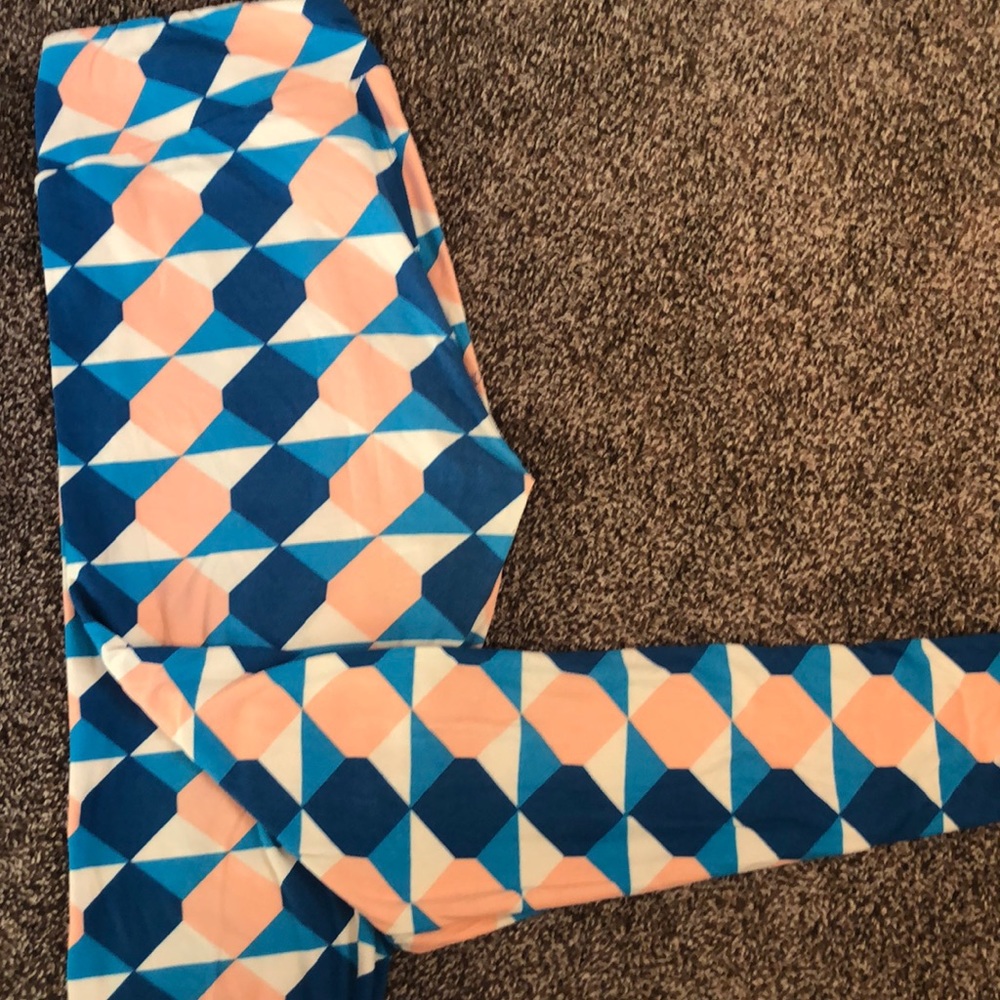 LulaRoe Tall & Curvy